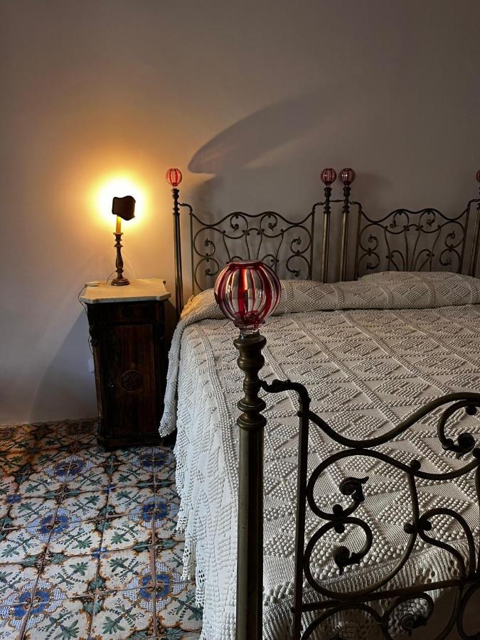 コルレオーネ Palazzo Triolo - Dimora Di Charme Bed & Breakfast エクステリア 写真