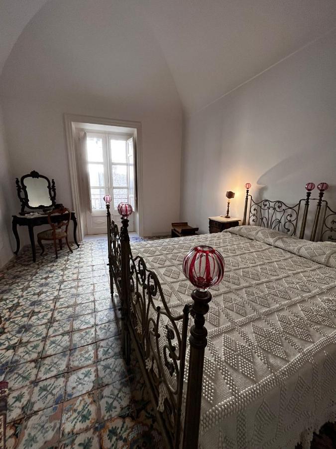 コルレオーネ Palazzo Triolo - Dimora Di Charme Bed & Breakfast エクステリア 写真